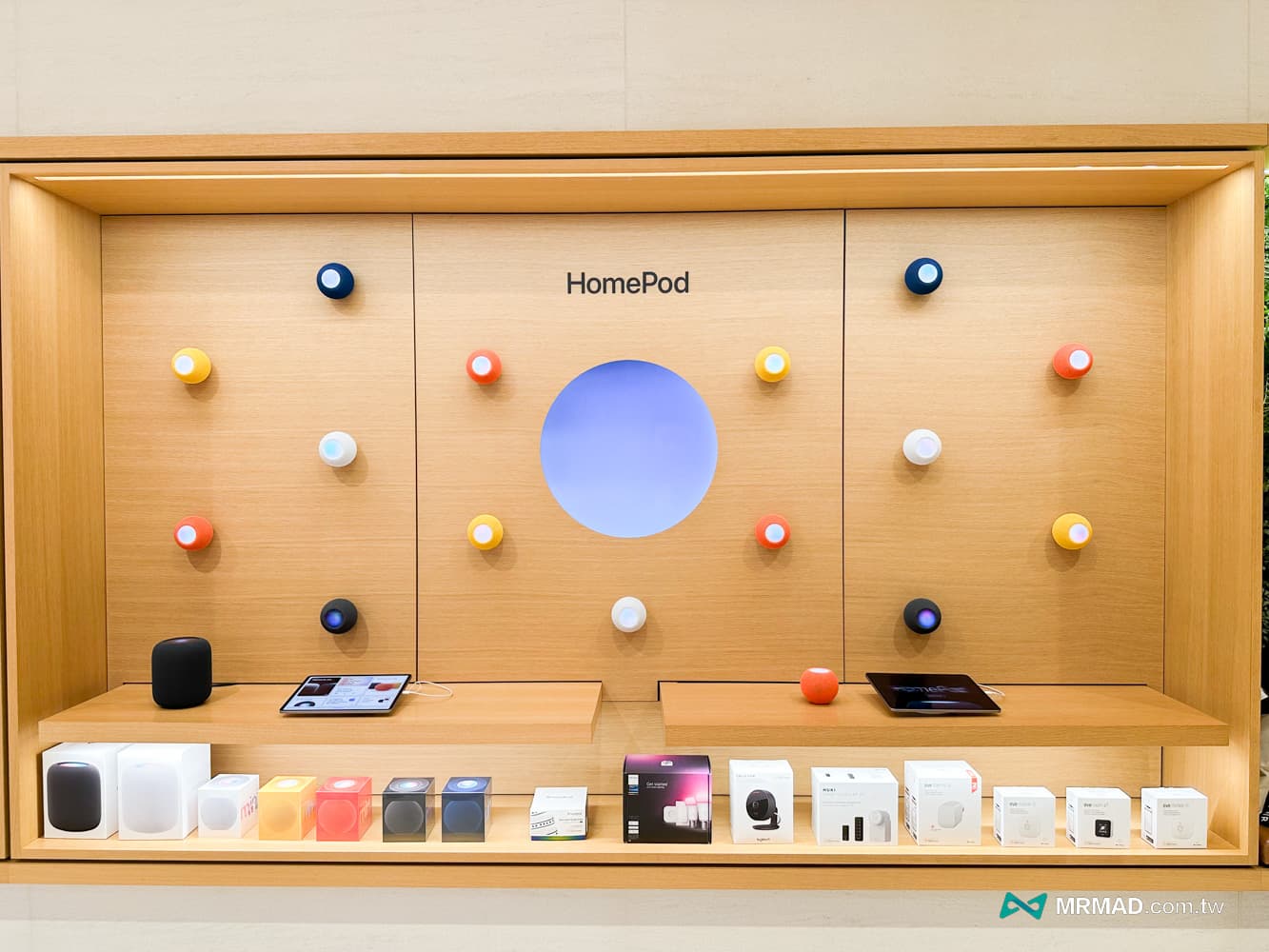 法國巴黎香榭大道Apple Store 體驗，法式建築與鑽石天窗絕美結合17